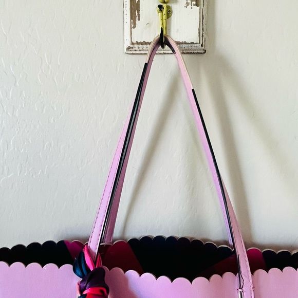 Trina Turk Bags | Color Pop Pink scalloped rim Trina  by Trina Turk large tote💗 - Picture 5 of 13